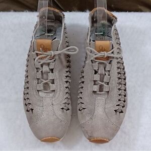 OTBT Gray Athletic Shoes with Woven Design
